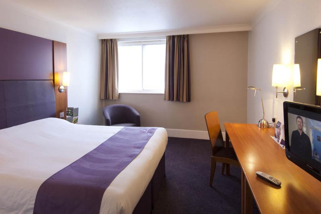 Premier Inn Sittingbourne Kent Camera foto